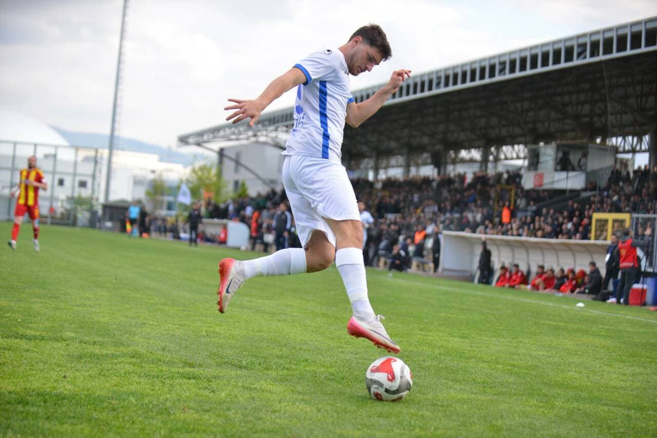 Bursa Yıldırımsporlu Muhammed Emin Bektaş'a Süper Lig ve 1. Lig Kulüplerinden Resmi Teklifler