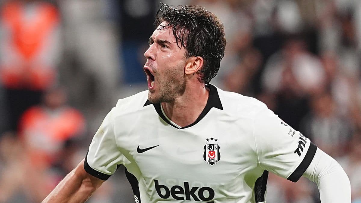 Beşiktaş'ın Yıldızı Vlahovic, İtalya'da Gündemden Düşmüyor