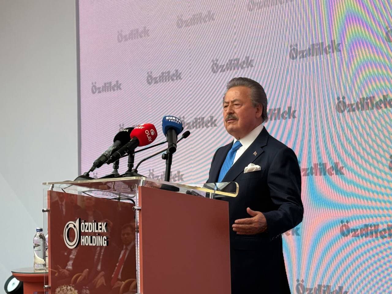 Cavit Çağlar'dan Özdilek'in Bursa'daki Yeni Yatırımına Övgü: 'Bursa Böyle Tesislere Hasret'