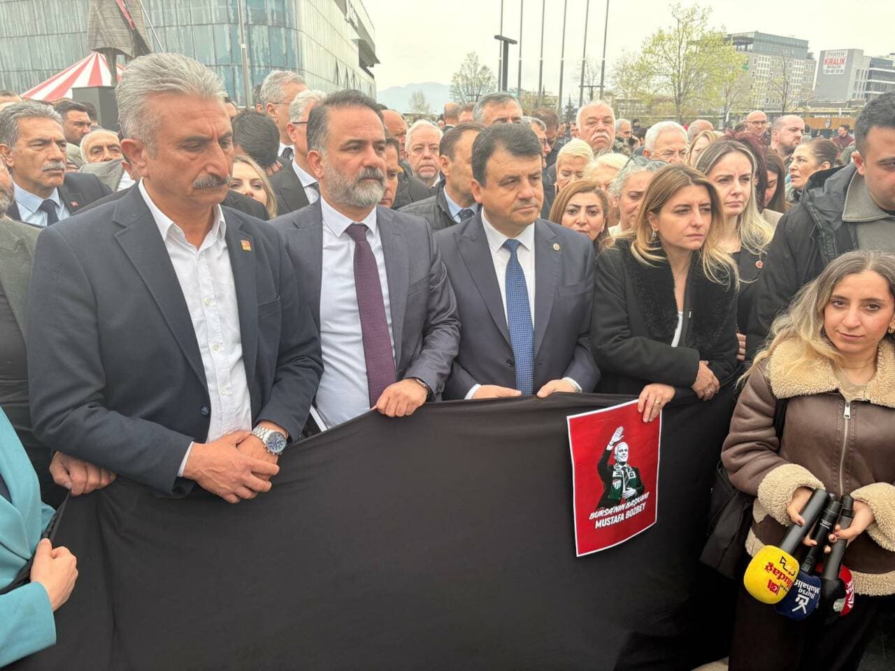 Bursa Büyükşehir Belediyesi'nde Başkan Vekili Seçimi Krizi: CHP'den Protesto ve Sert Açıklamalar