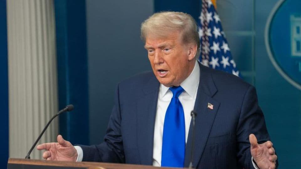 Trump'tan Hürmüz Boğazı Açıklaması: İranlı Saldırganlara Büyük Zarar Verildi