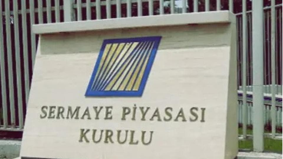 Sermaye Piyasası Kurulu (SPK) tabelası ve logosu