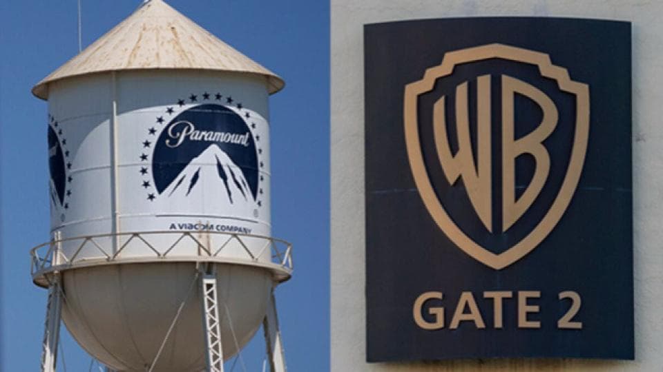 Paramount ve Warner Bros. logoları, şirket birleşmesini simgeliyor.