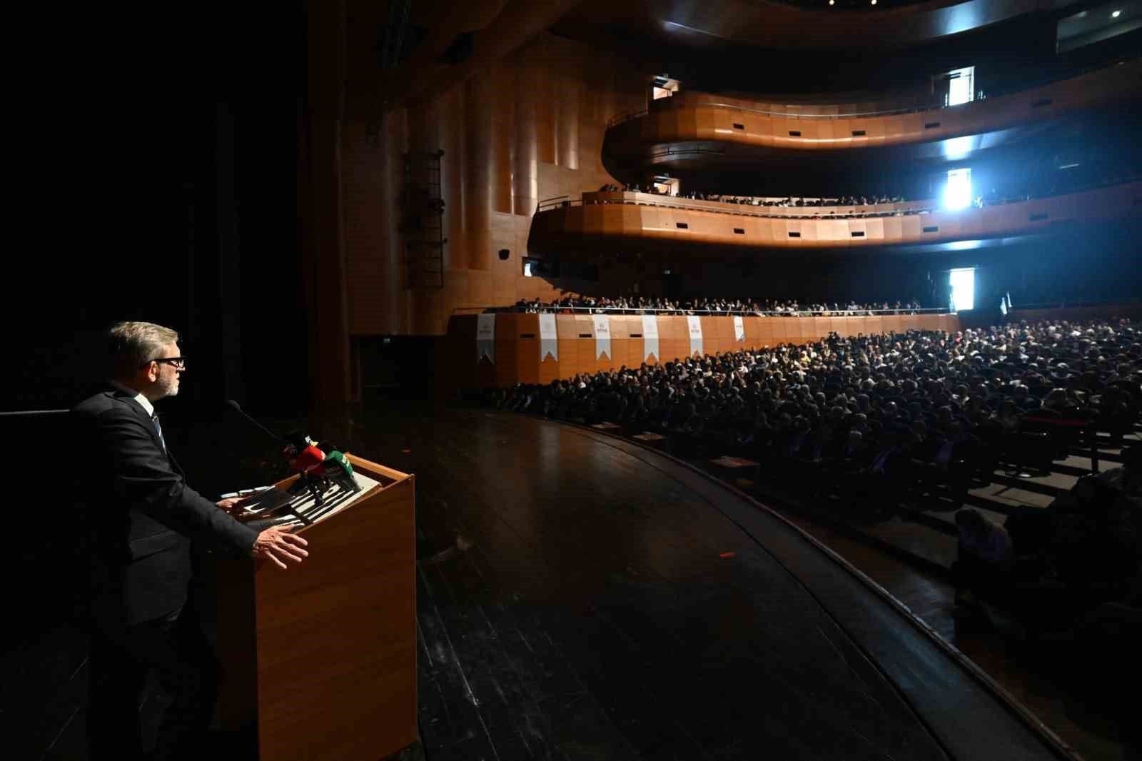 Bursa'da 'Türkiye Yüzyılı Vizyonuyla Eğitimde Kamu ve Özel Sektör Buluşması' Yapıldı