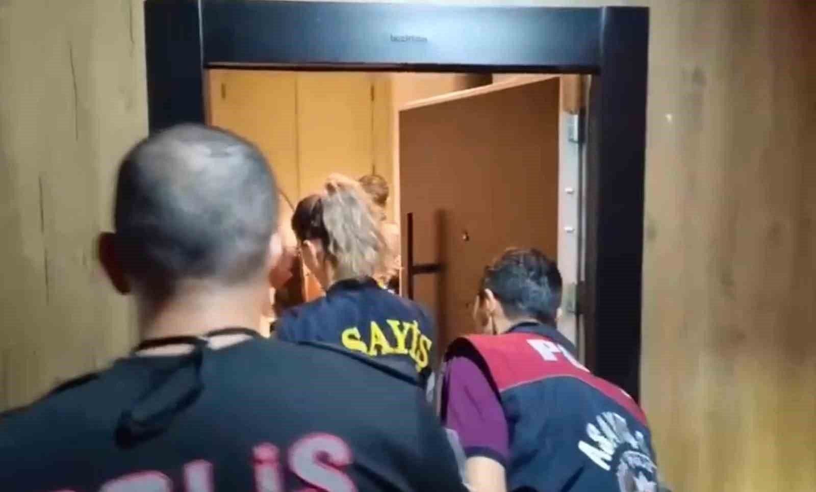 Bursa Merkezli 'Güvenli Ödeme Sistemi' Dolandırıcılığı Çetesine Operasyon: 10 Tutuklama