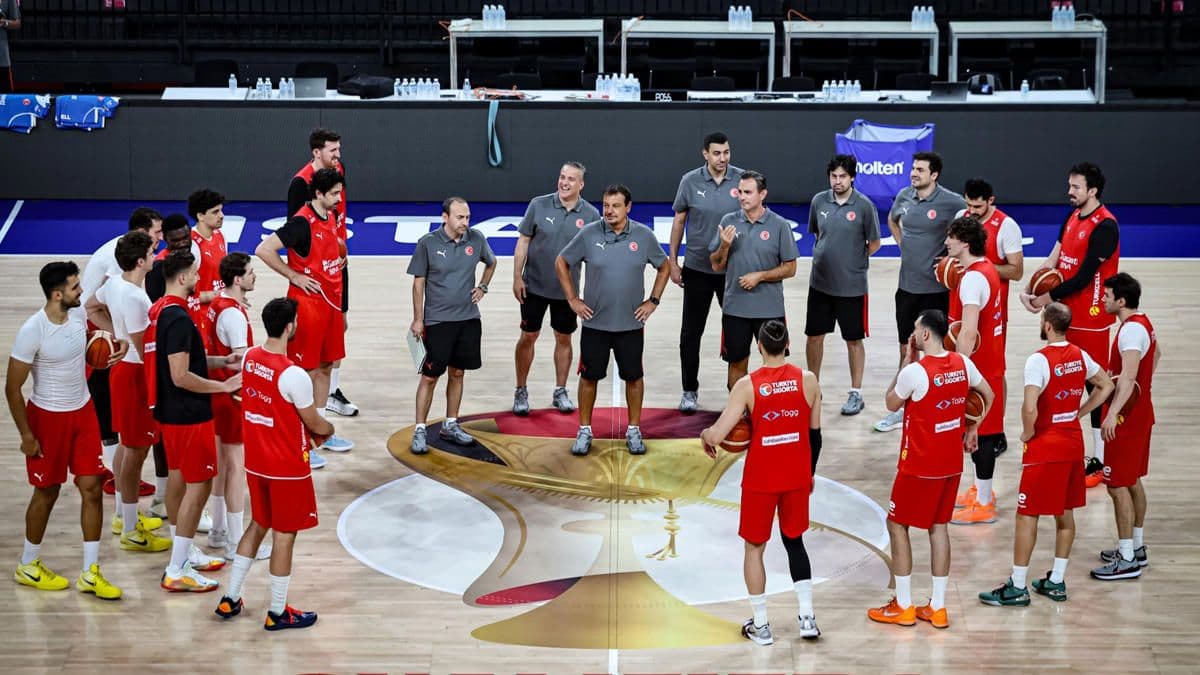A Milli Basketbol Takımı, İsviçre Maçı Hazırlıklarını Yoğunlaştırdı