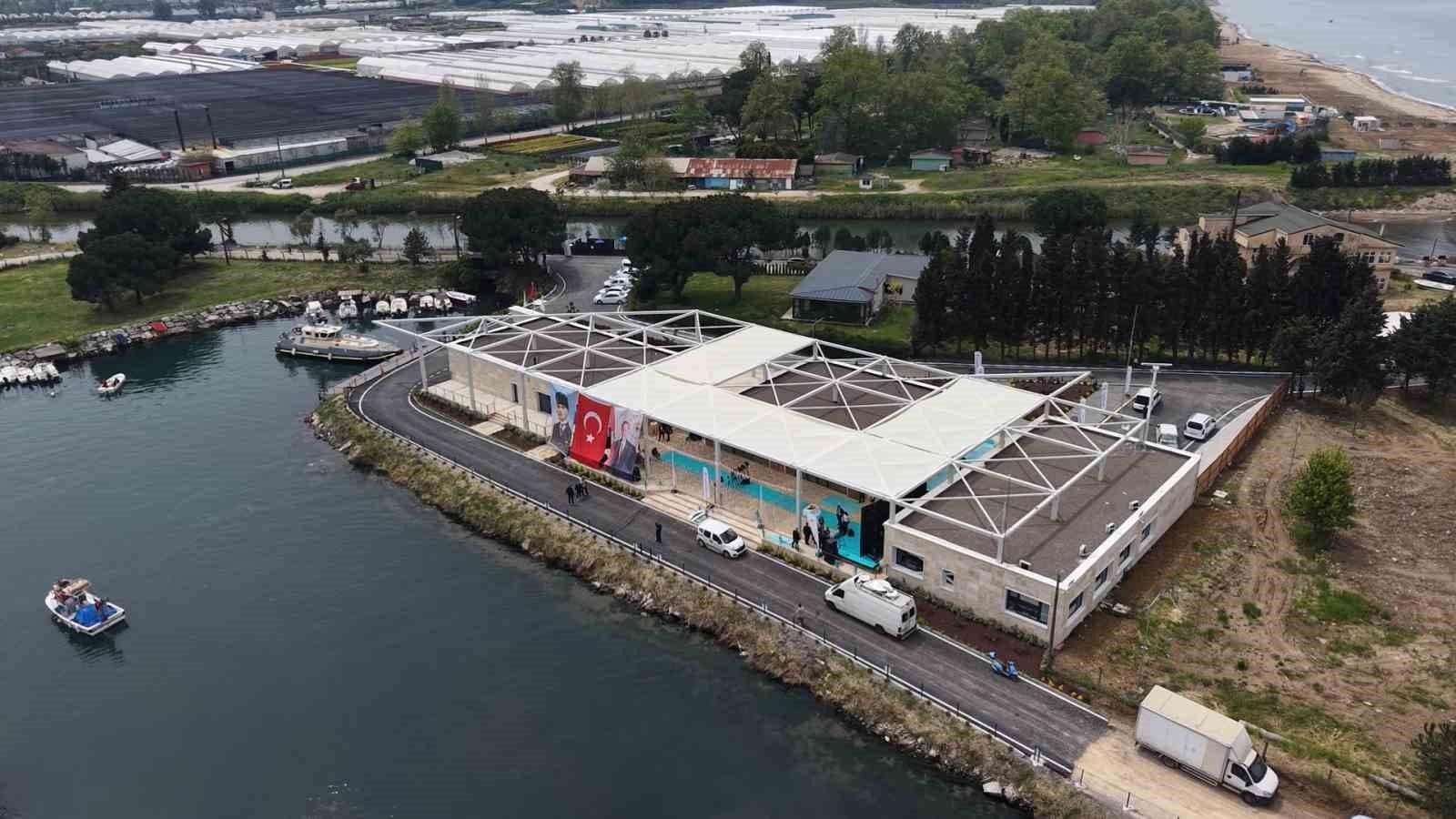 Bakan Yumaklı, Marmara Su Ürünleri Merkezi'ni Açtı: Hedef 3 Milyar Dolar İhracat
