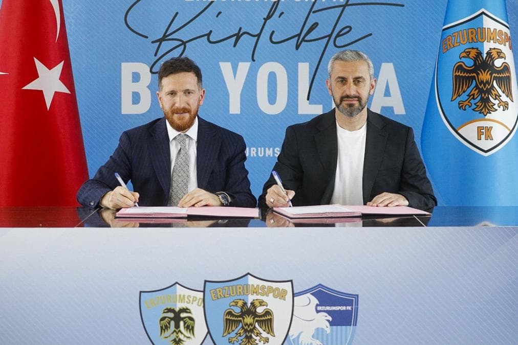 Erzurumspor'da iç transfer: Serkan Özbalta ve 5 futbolcu ile yeni sözleşme