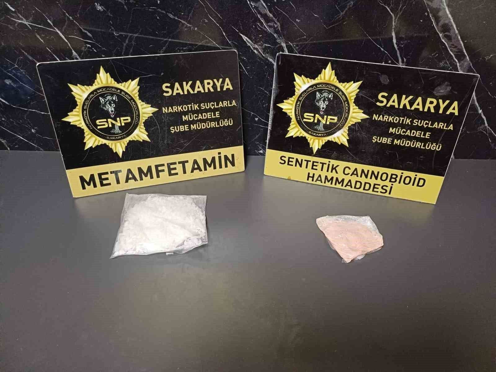 Sakarya'da Büyük Uyuşturucu Operasyonu: 111 Kilo Bonzai Hammaddesi Yakalandı