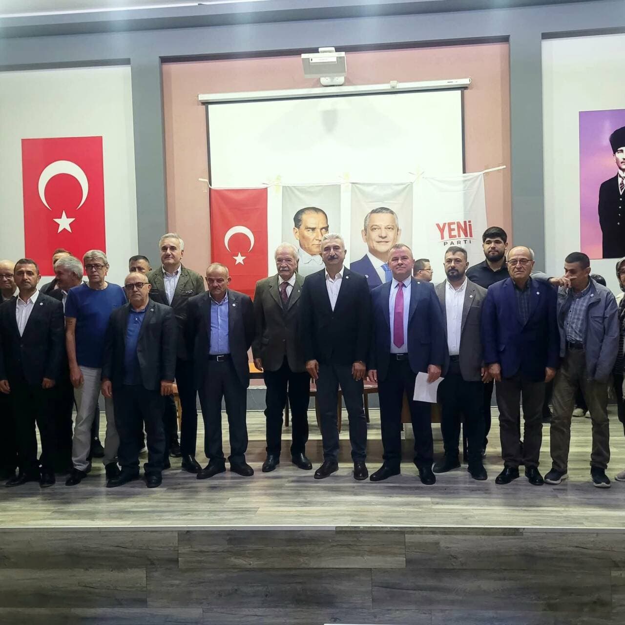 YENİ Parti Bursa'da 13 İlçe Başkanını Seçti