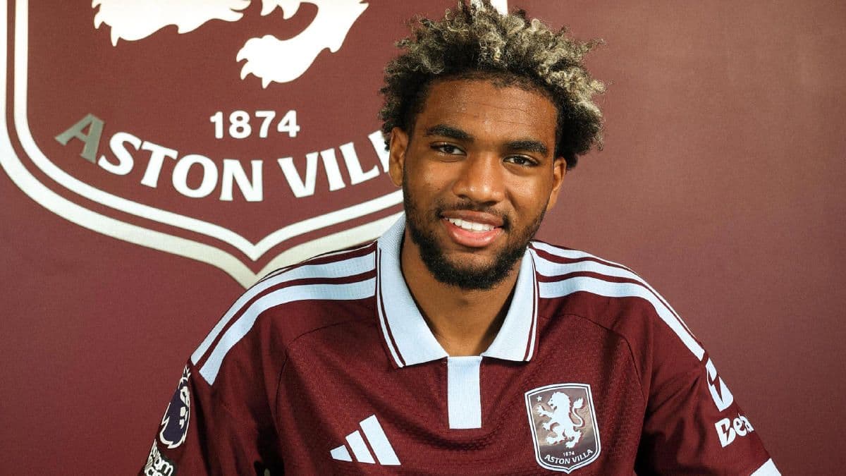 Aston Villa Kadrosunu Güçlendirdi: İki Yeni Transfer Resmiyet Kazandı