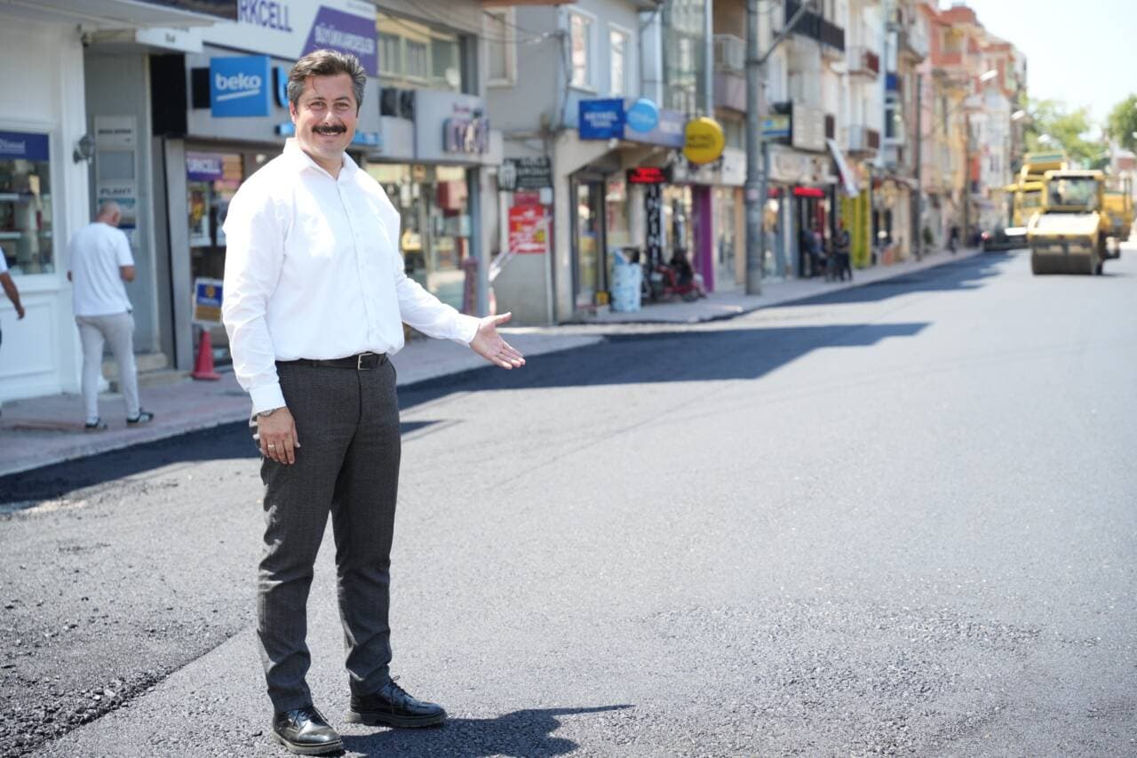 Yenişehir'in ana caddeleri sıcak asfaltla yenilendi