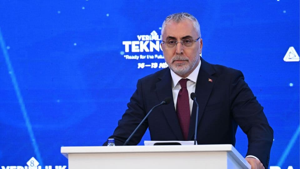 Bakan Işıkhan Açıkladı: Ulusal Staj Programı ile 3 Yılda 800 Bin Gence Staj İmkanı