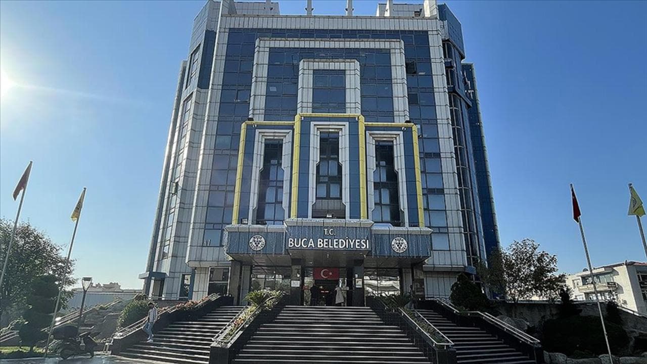 Buca Belediyesi Yolsuzluk Soruşturmasında Yeni Gelişme: Gözaltı Sayısı 54'e Yükseldi