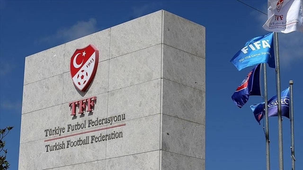TFF'den Profesyonel Liglerde Saygı Duruşu Kararı