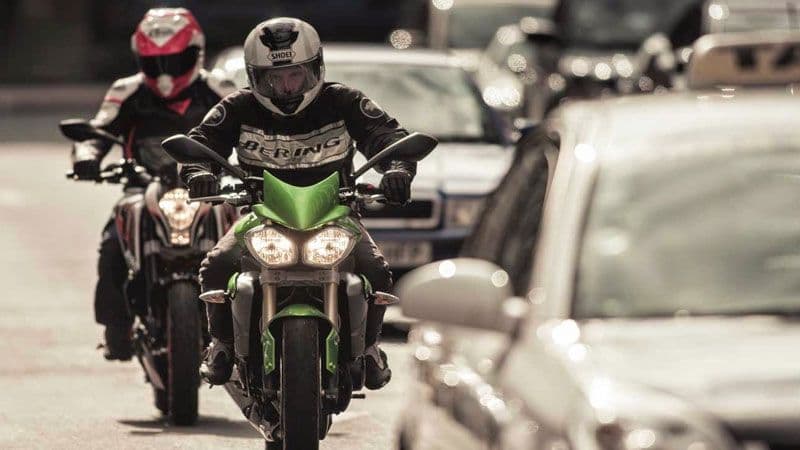 Bursa'da Trafiğin Yeni Gerçeği Motosikletler: İşte Uzmanından Çözüm Önerileri