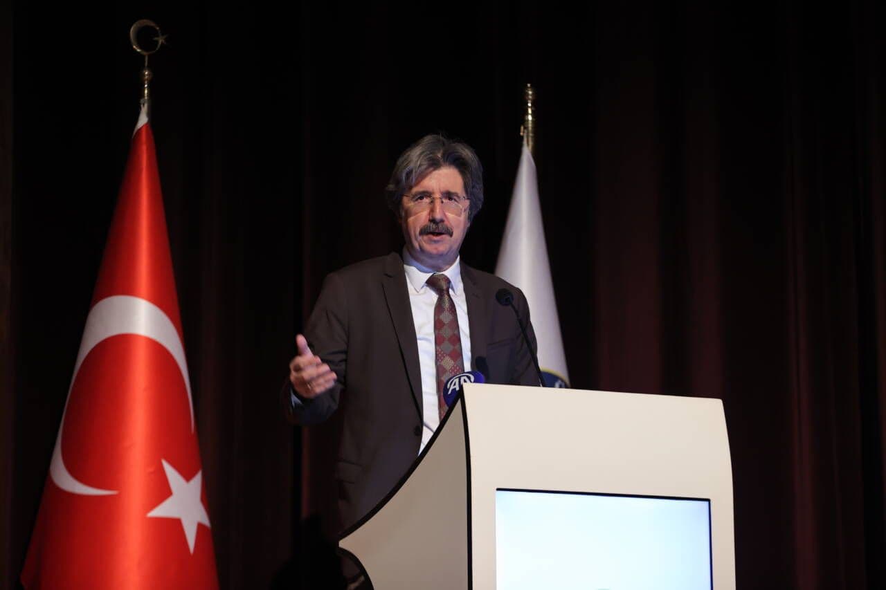 Bursa Uludağ Üniversitesi'nde Bağımlılık ve Tütün Endüstrisi Sempozyumu