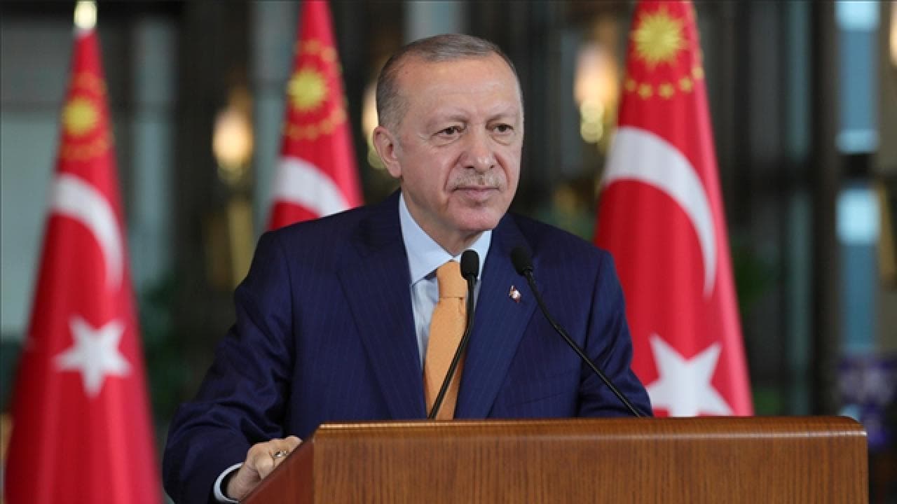 Cumhurbaşkanı Erdoğan'dan 1 Mayıs Emek ve Dayanışma Günü Mesajı