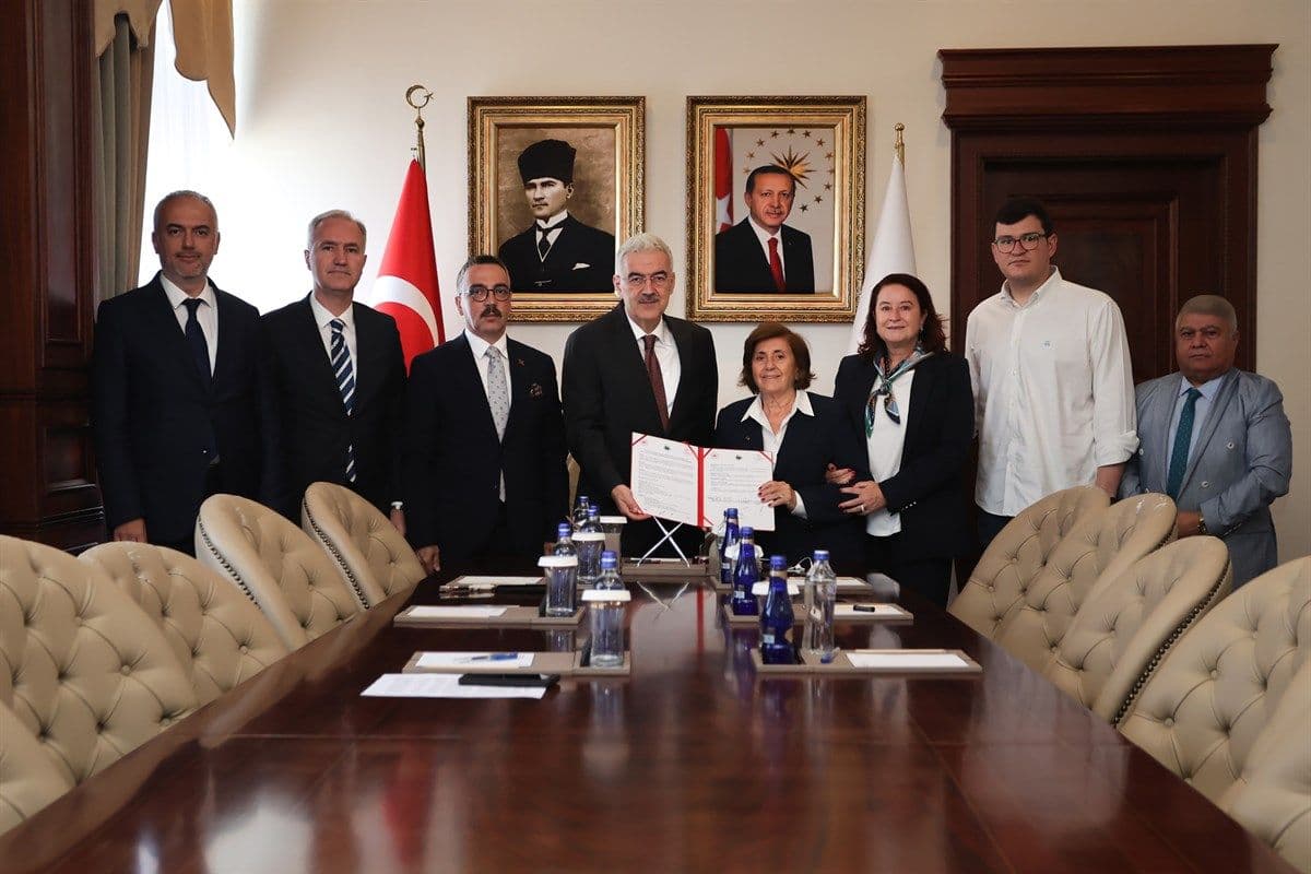 Bursa İnegöl'e Yeni Aile Sağlığı Merkezi İçin Protokol İmzalandı