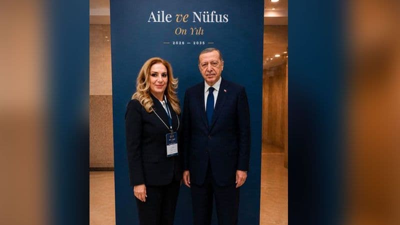 Bursa Otizm Derneği Başkanı Emel Kanberoğlu, Cumhurbaşkanı Erdoğan'a Otizm Çalışmalarını Aktardı