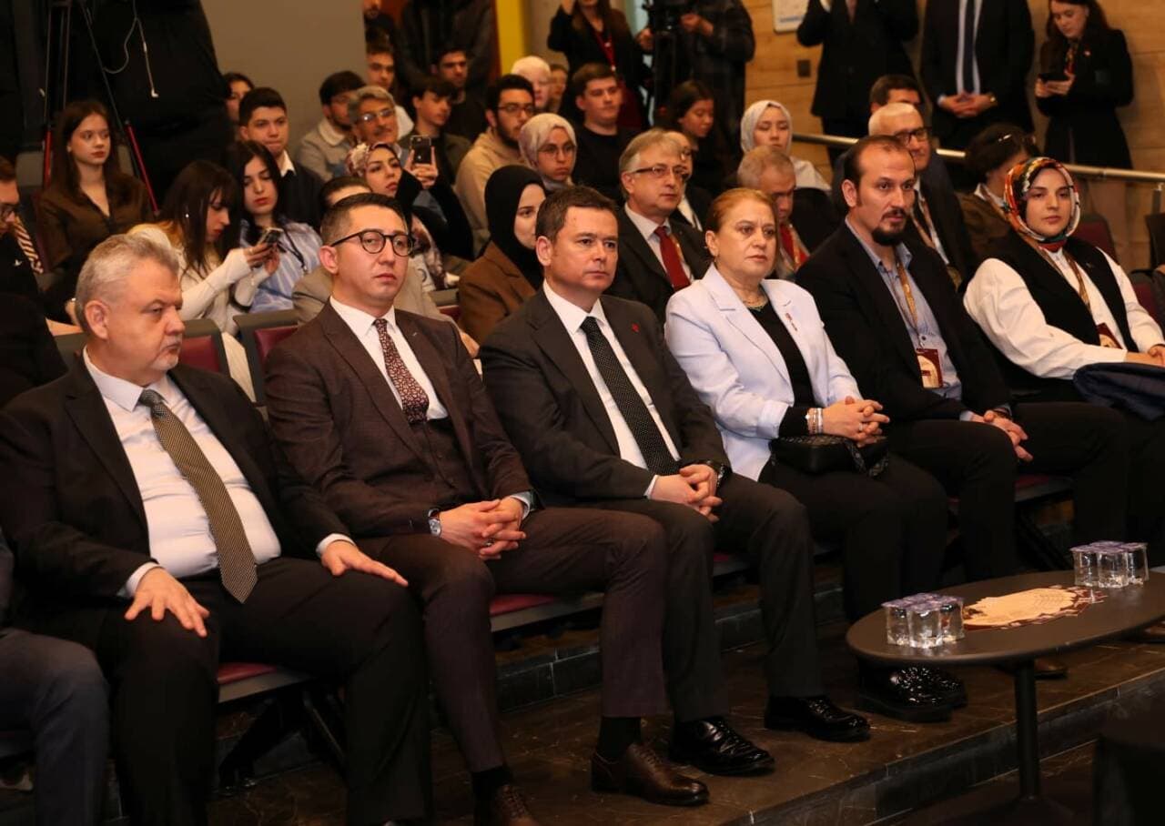 Bursa'nın Fethi'nin 700. Yılına Özel 'Bursa'nın Yedi Yüzü' Sempozyumu Başladı