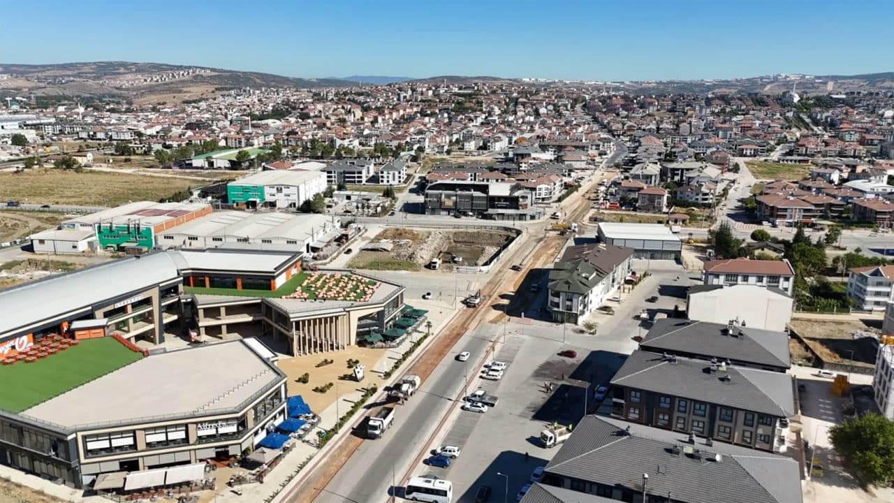 Bursa İnegöl'de Kozluca Bulvarı Yenileniyor: Çalışmalar Hız Kazandı