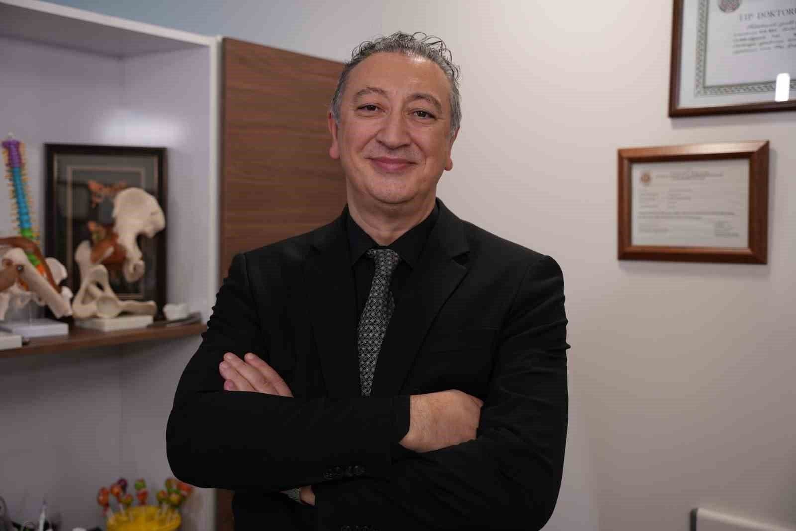 Ortopedi ve Travmatoloji Uzmanı Op. Dr. F. Volkan Tercan, kalça artroskopisi hakkında bilgi veriyor.