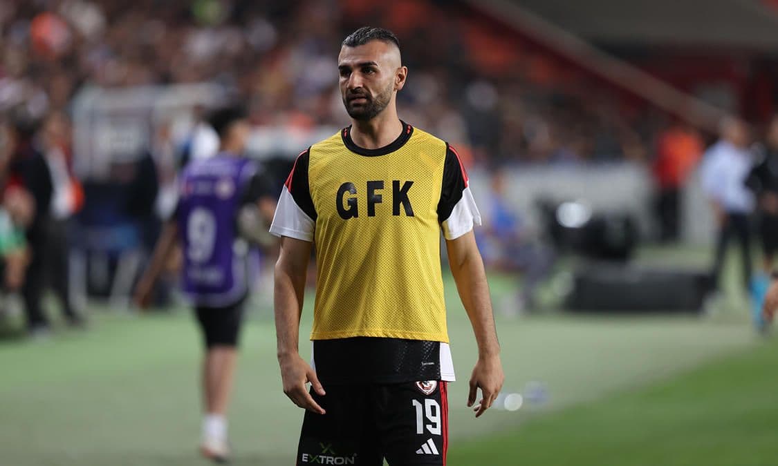 Serdar Dursun'dan Fenerbahçe'ye Kadro Eleştirisi: 'Hocanın Eli Kolu Bağlı'