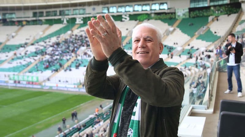 Başkan Bozbey, Şampiyon Bursa Büyükşehir Belediyespor Kadın Hentbol Takımı'nı Kutladı