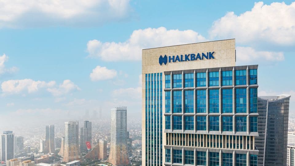 Halkbank binası ve şehir manzarası, Halkbank 88. yıl dönümü