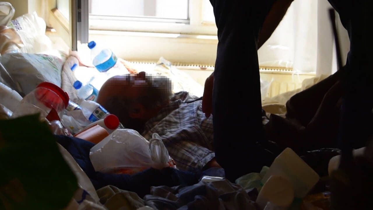 Bursa Mudanya'da Çöp Ev Dramı: Mahsur Kalan Adam Kurtarıldı