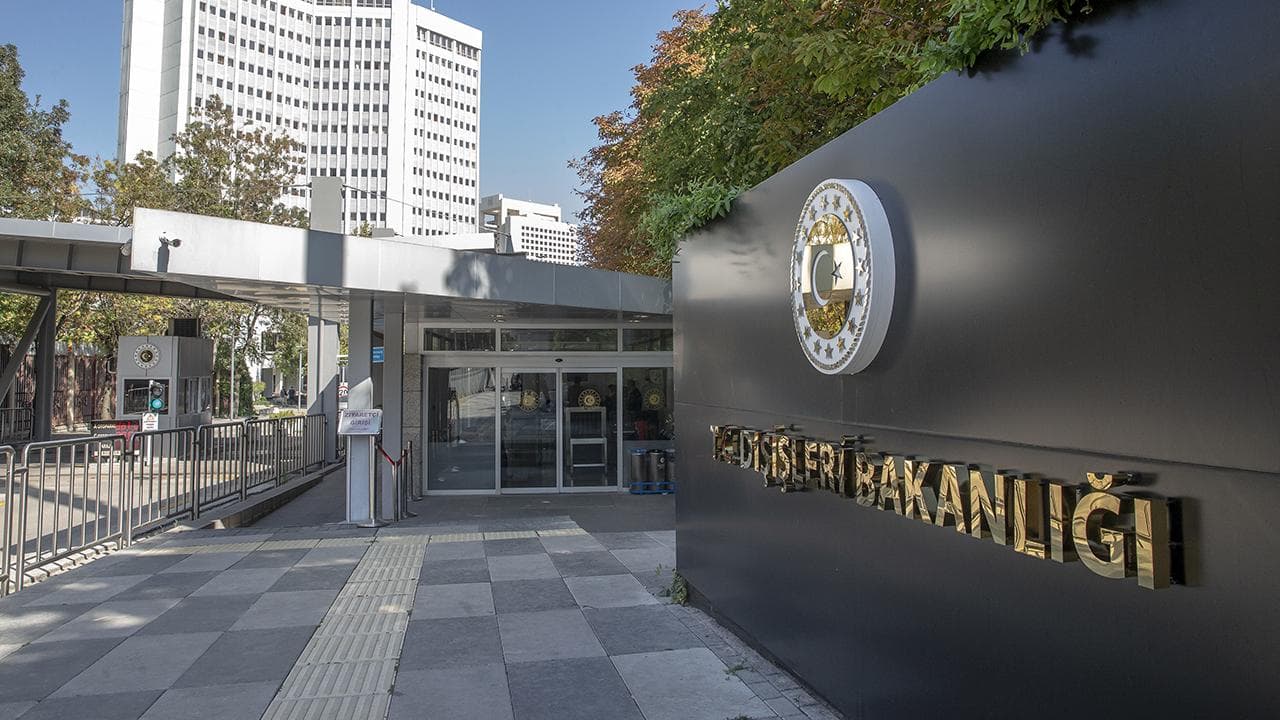 Türkiye ve 10 Ülke, İsrail'in Suriye'deki Hava Saldırılarını Kınadı