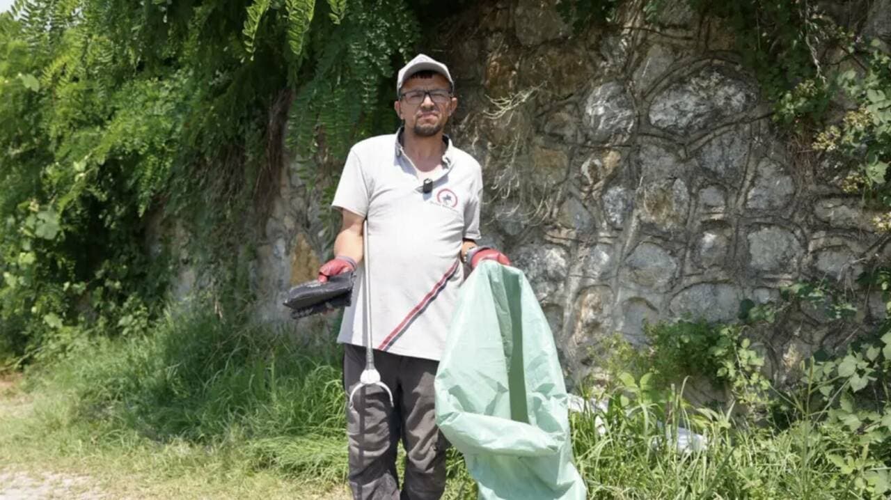 Düzce'de altın ve para bulan temizlik görevlisi Fatih Cesur