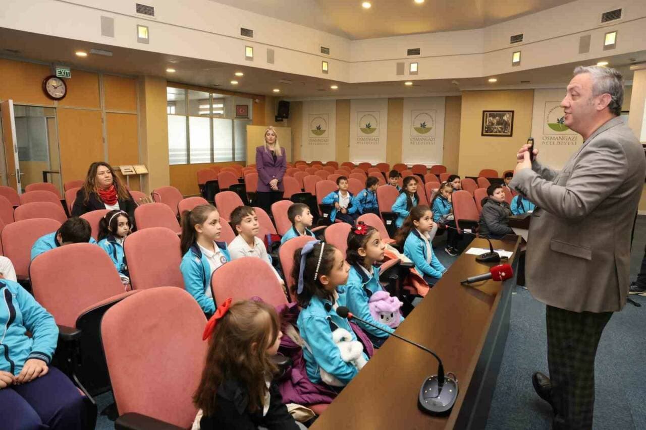 Osmangazi Belediyesi'nden Çocuklara Yerel Yönetim Bilinci Eğitimi