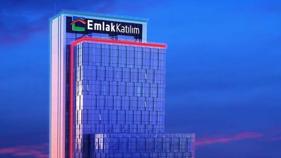 Emlak Katılım Bankası binası, KOBİ'lere yönelik finansman anlaşması.