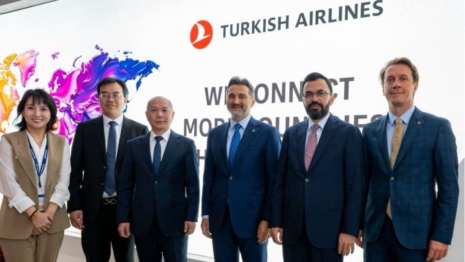 Türk Hava Yolları, Farnborough Fuarı'nda Stratejik Üç Anlaşmaya İmza Attı