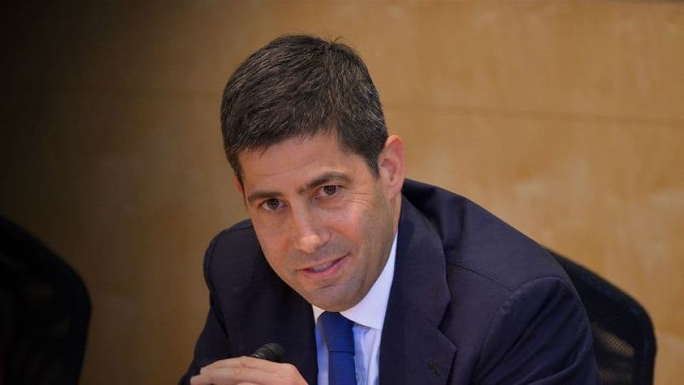 Yeni Fed Başkanı Kevin Warsh Göreve Başlıyor: Beyaz Saray'daki Yemin Töreni Tartışma Yarattı