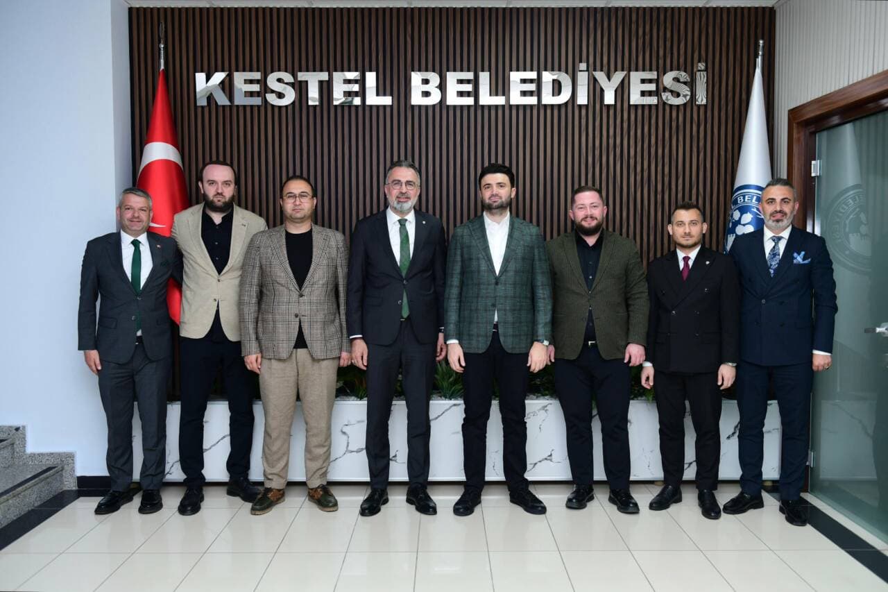 Kestel Belediye Başkanı Ferhat Erol, Bursaspor Vakfı'na Katıldı