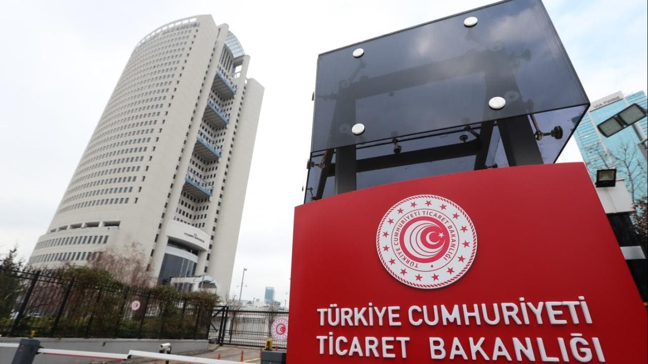 Ticaret Bakanlığı'ndan Yurt Dışı Eşya Muafiyetleri Açıklaması: Değişiklik Yok