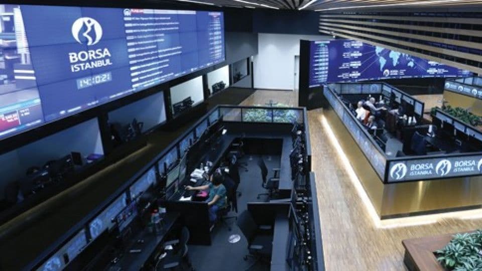 Borsa İstanbul işlem salonu ve piyasa ekranları