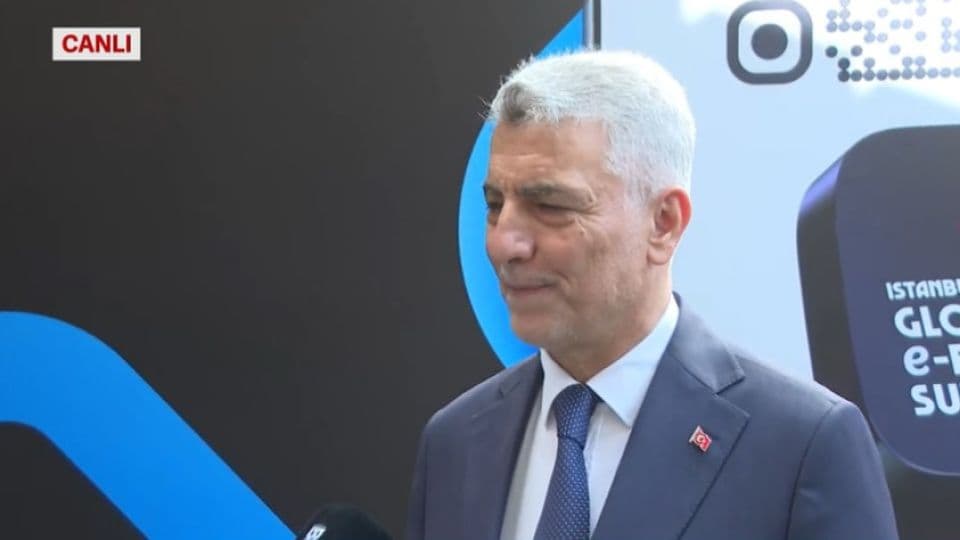 Ticaret Bakanı Bolat, E-İhracatta 10 Milyar Dolarlık Hedefi Açıkladı