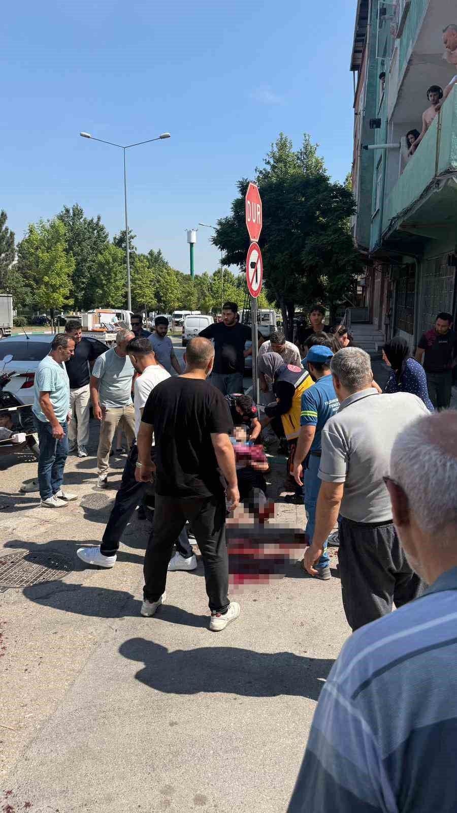 Bursa Yıldırım'da Park Kavgasında Kan Aktı: 'Oğlum Sakın Ölme' Feryadı