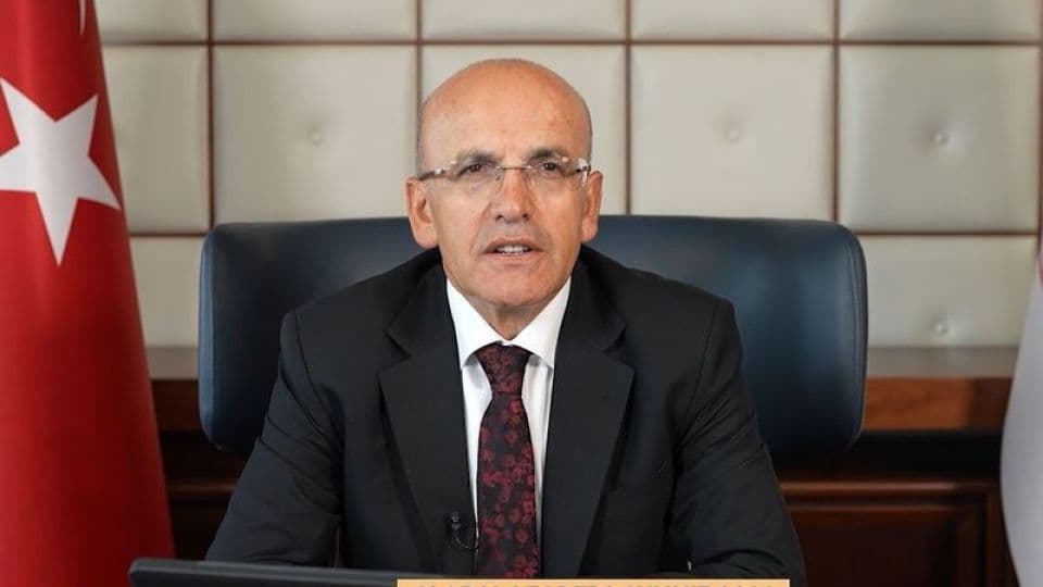 Bakan Şimşek: Cari Açık Geriledi, İhracatçılar Küresel Belirsizliklere Rağmen Konumunu Korudu