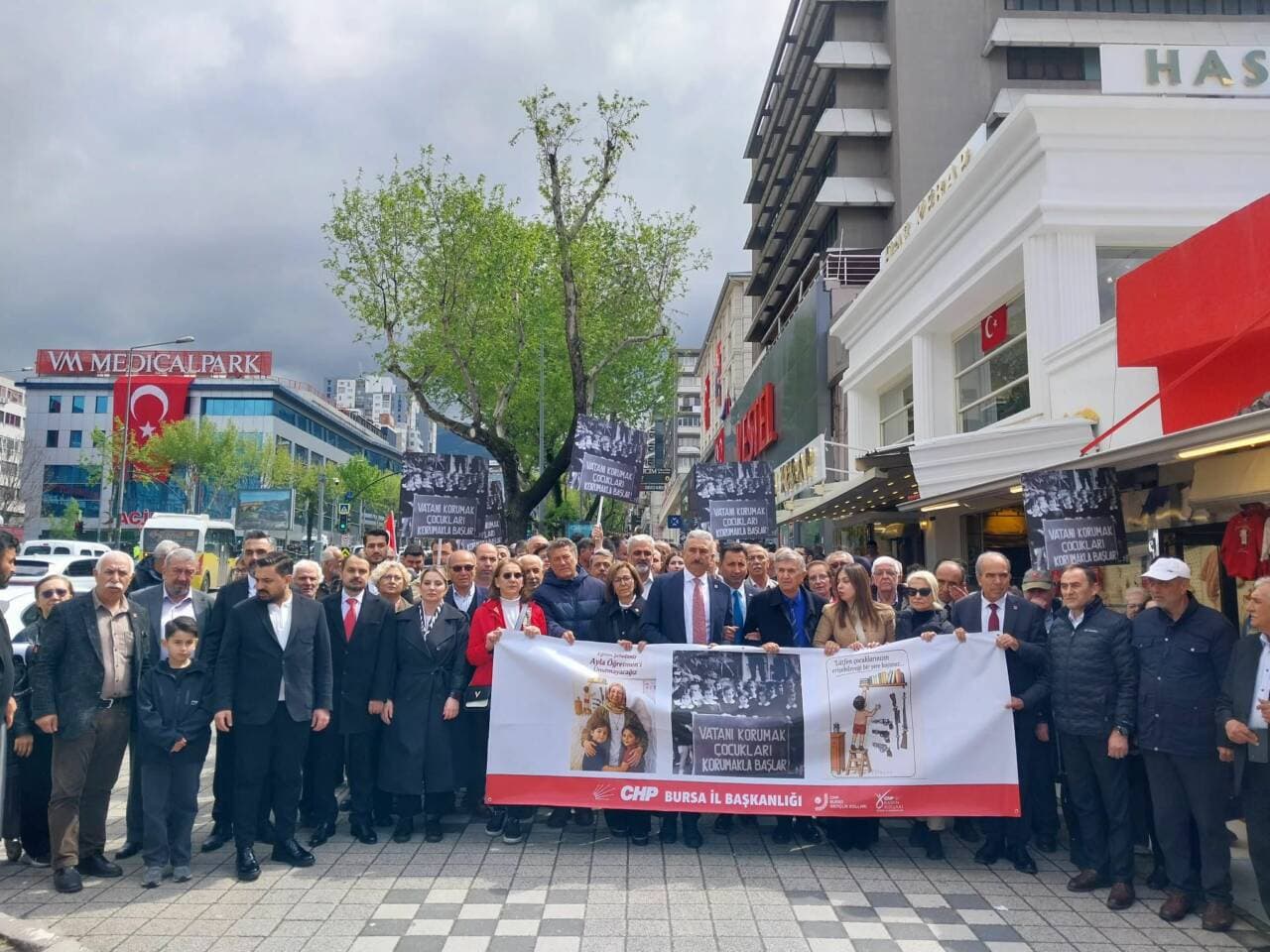 CHP Bursa'dan 23 Nisan'da Eğitime Yönelik 'Güvenli ve Özgür Gelecek Manifestosu'