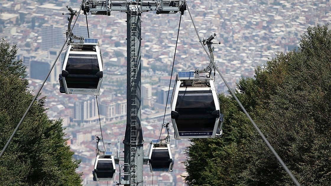 Bursa Teleferik kabinleri ve Uludağ manzarası, öğretmenlere özel indirim