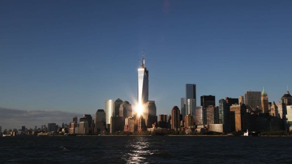 ABD konut piyasası verilerini gösteren New York silüeti