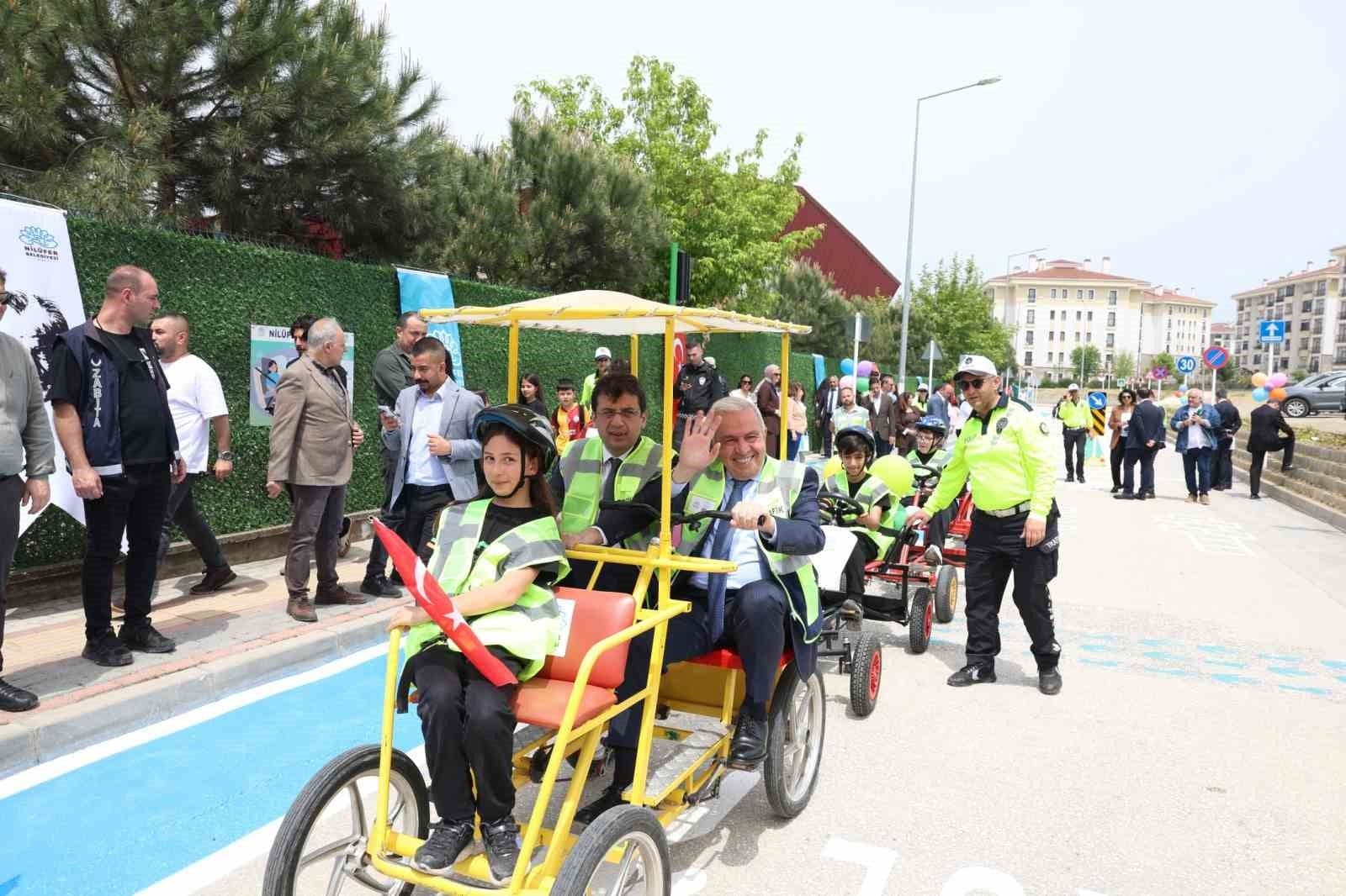 Nilüfer'de Çocuklara Özel Trafik Eğitim Sokağı Açıldı