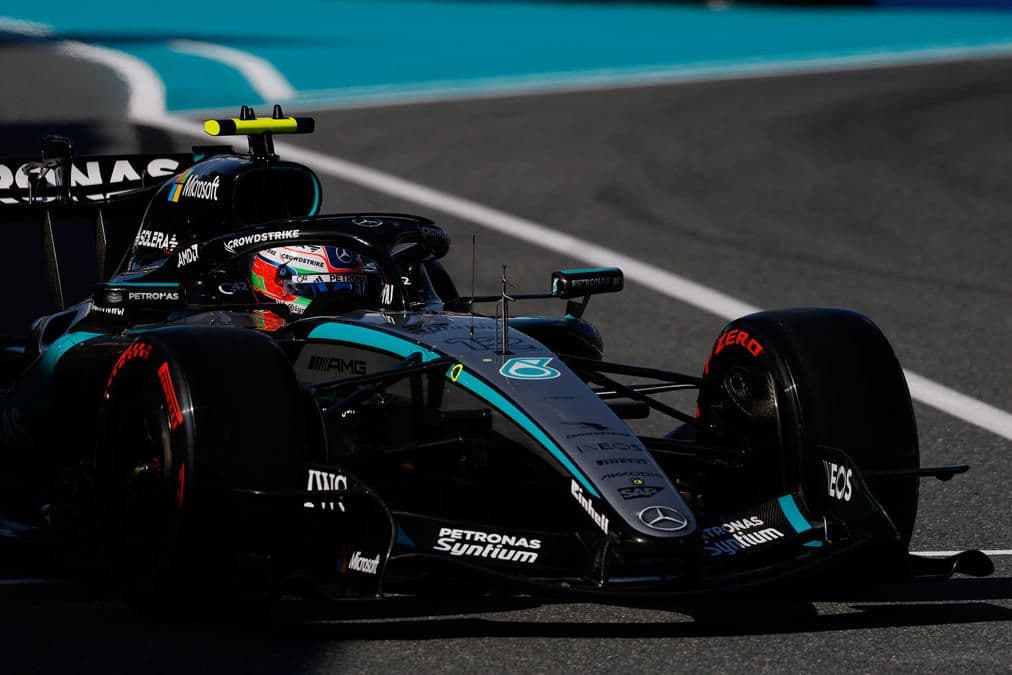 Miami Grand Prix'sinde Mercedes Formula 1 aracı pistte