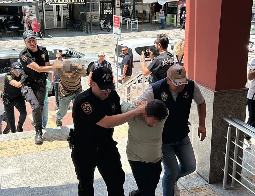 Kocaeli Merkezli FETÖ Operasyonunda 15 Şüpheli Adliyeye Sevk Edildi