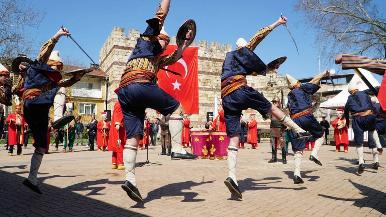 Bursa'nın Fethi Anıldı: Kent, Osmanlı Devletleşmesinin Merkezi Olarak Vurgulandı